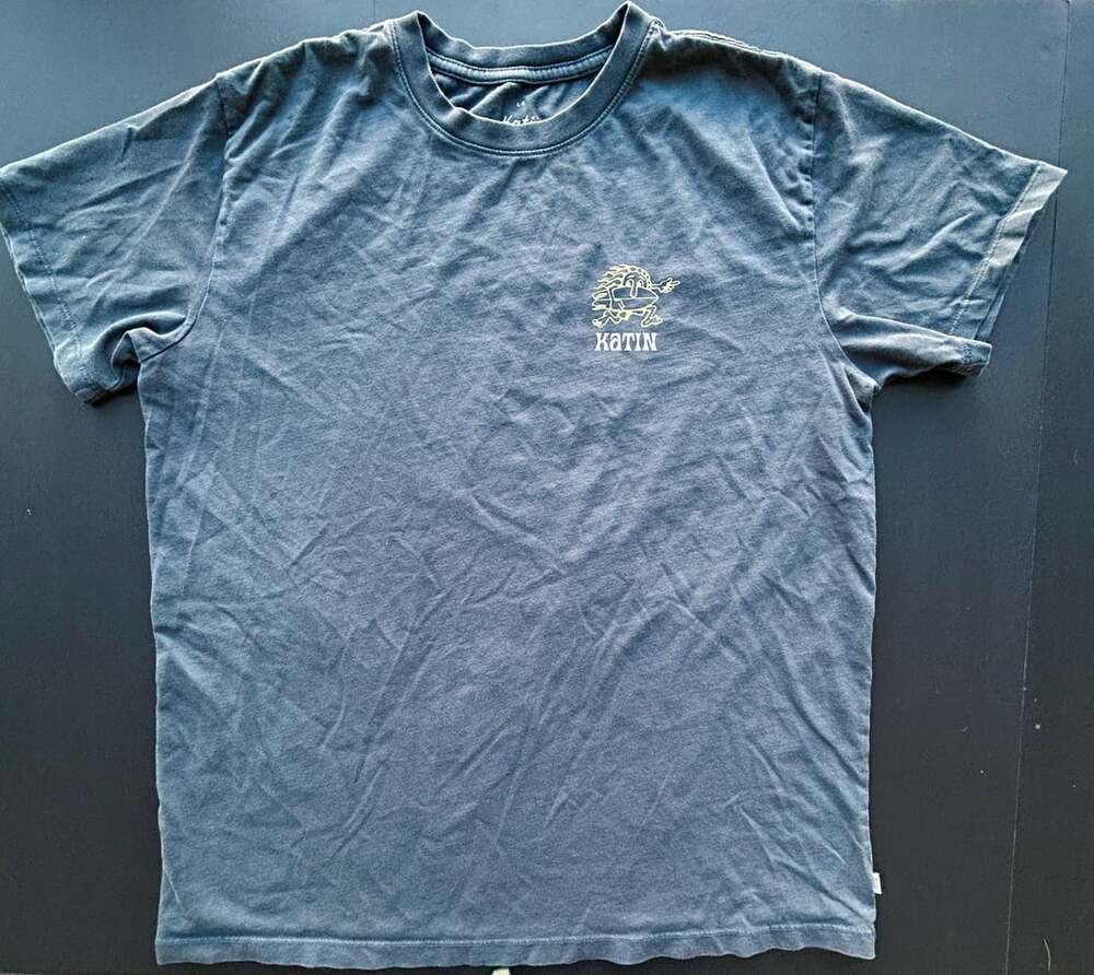 Katin Graphic T-Shirt Size Large Blue Surf Trunks